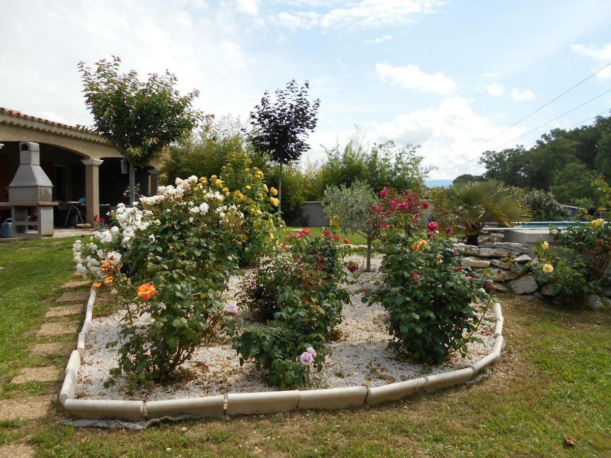 Chez Lulu Hotel Saint-Saturnin-d'Apt Exterior foto